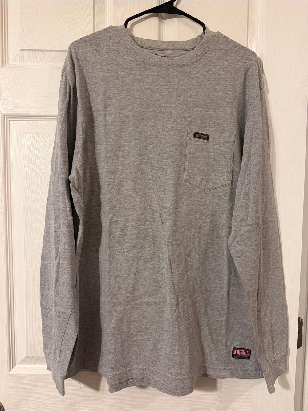 Rocky Long Sleeve Pocket Tee in Light Gray